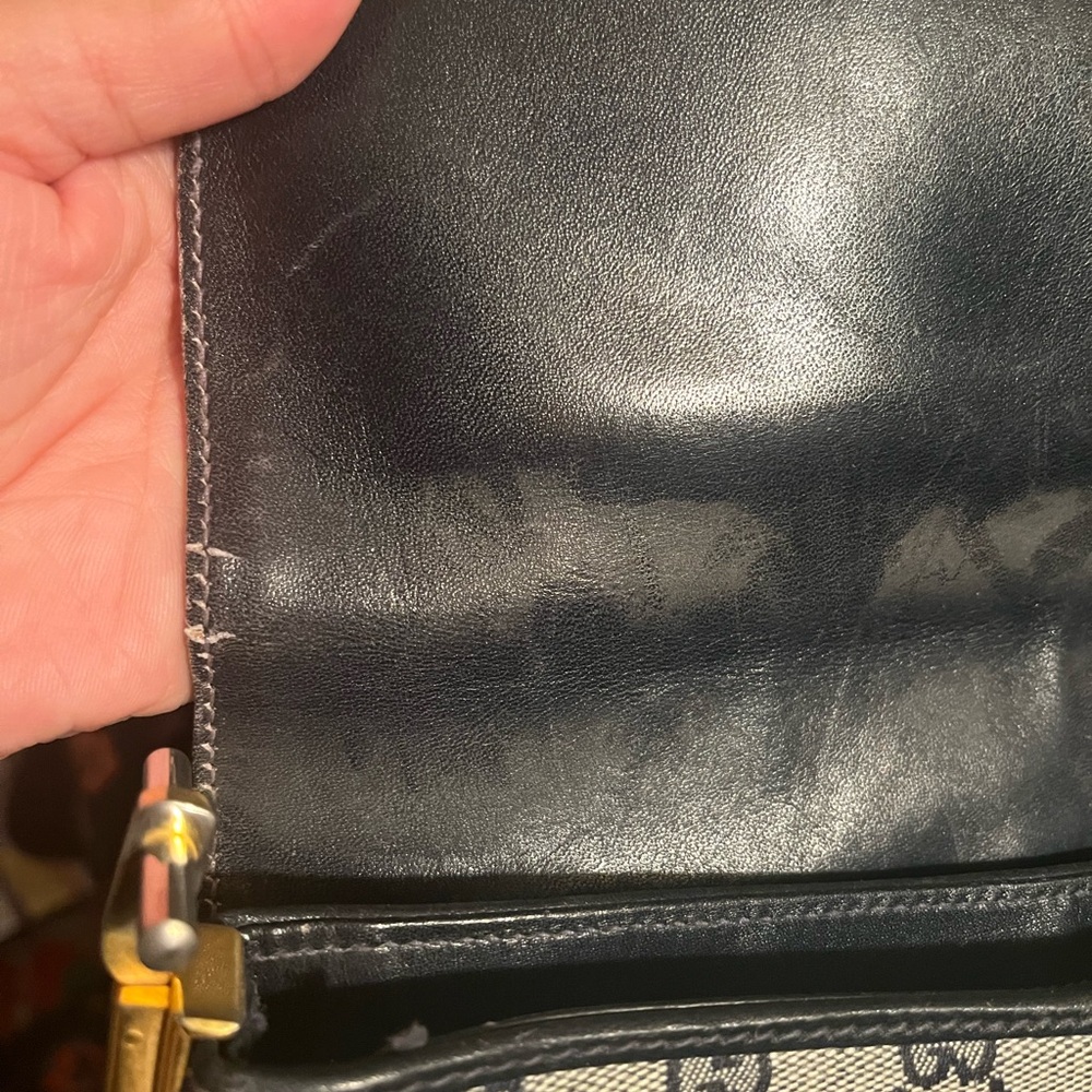 Gucci Black and Gold Monogram Bag - Picture 14 of 16